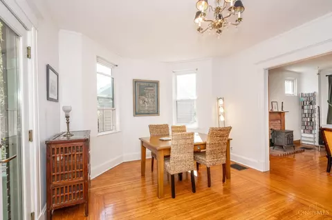 Dining - 3476 Morrison Pl, Cincinnati, OH 45220 photo 2 of 4