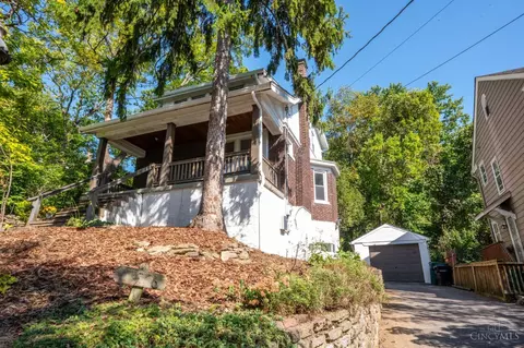 Exterior - 3476 Morrison Pl, Cincinnati, OH 45220 photo 4 of 11