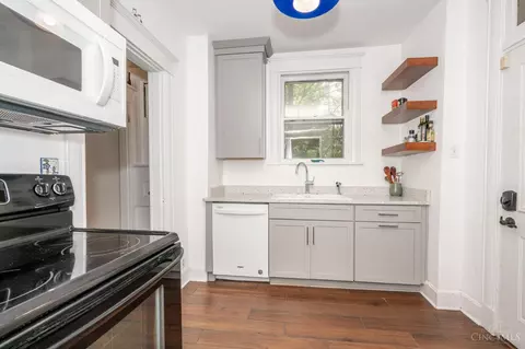 Kitchen - 3476 Morrison Pl, Cincinnati, OH 45220 photo 1 of 4