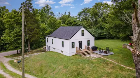 3371 Cole Rd, Amelia, OH 45102