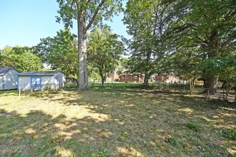 Exterior - 6114 Glade Ave, Cincinnati, OH 45230 photo 9 of 11