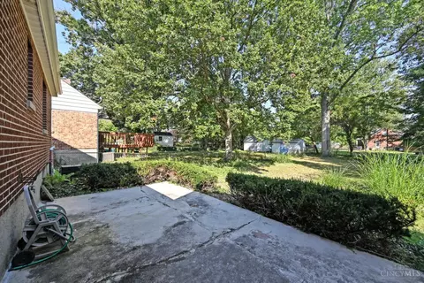Exterior - 6114 Glade Ave, Cincinnati, OH 45230 photo 4 of 11