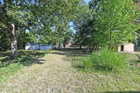 Exterior - 6114 Glade Ave, Cincinnati, OH 45230 photo 7 of 11