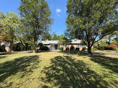 353 Hiatt Ave, Wilmington, OH 45177