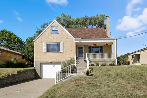 6026 Musketeer Dr, Cincinnati, OH 45248