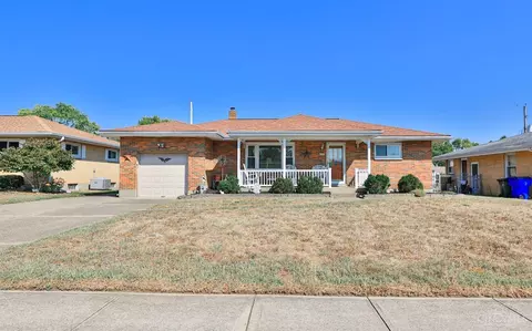 362 Kenyon Dr, Hamilton, OH 45015