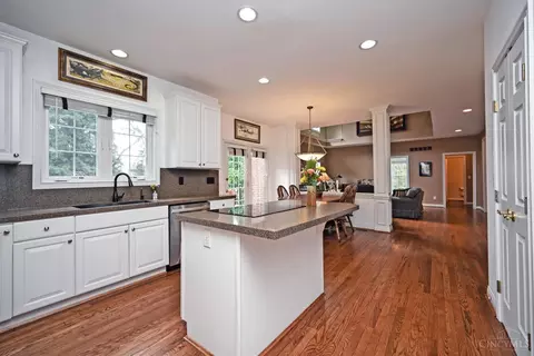 Kitchen - 4008 Miami Rd, Mariemont, OH 45227 photo 5 of 8