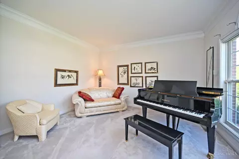 Living - 4008 Miami Rd, Mariemont, OH 45227 photo 2 of 9