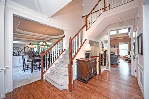 Entry Way - 4008 Miami Rd, Mariemont, OH 45227 photo 2 of 3