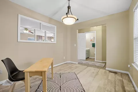 Entry Way - 9648 Fallshill Cir, Cincinnati, OH 45231 photo 1 of 1