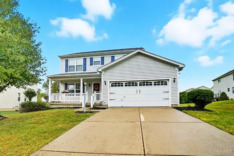 Exterior - 9648 Fallshill Cir, Cincinnati, OH 45231 photo 2 of 9