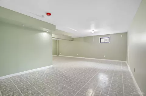 Other - 9648 Fallshill Cir, Cincinnati, OH 45231 photo 6 of 8