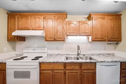12059 Hazelhurst Dr, Cincinnati, OH 45240 photo 12