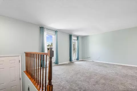 12059 Hazelhurst Dr, Cincinnati, OH 45240 photo 4