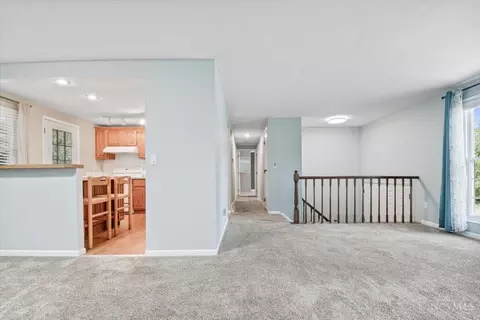 12059 Hazelhurst Dr, Cincinnati, OH 45240 photo 6