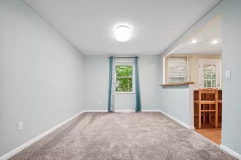 12059 Hazelhurst Dr, Cincinnati, OH 45240 photo 5