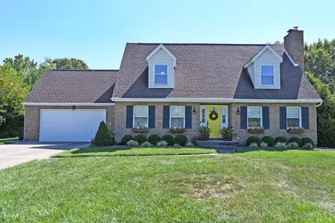 236 Van Buren Dr, Mason, OH 45040