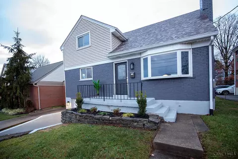 8349 Plainfield Rd, Cincinnati, OH 45236