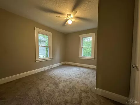 Bedroom - 4798 Prosperity Pl, Cincinnati, OH 45238 photo 3 of 8