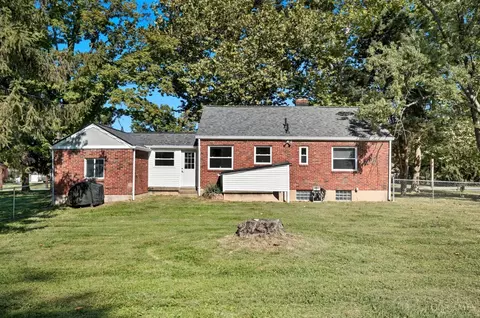 Exterior - 729 Fleming Rd, Cincinnati, OH 45231 photo 5 of 7
