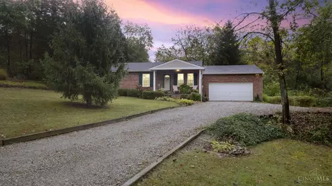 17914 Gauche Rd, Williamsburg, OH 45176