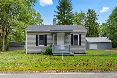 422 Amelia Olive Branch Rd, Amelia, OH 45102