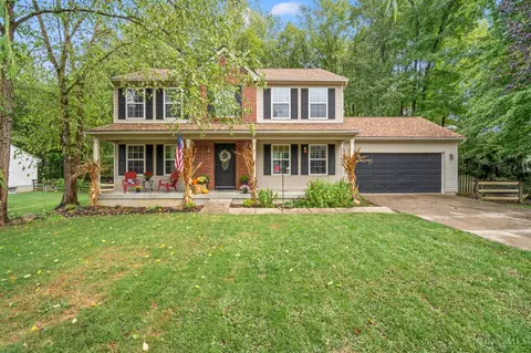 3472 Winter Holly Dr, Amelia, OH 45102