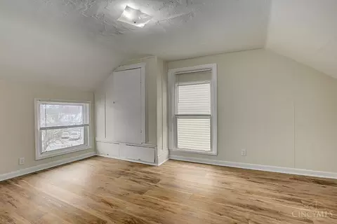 Bedroom - 219 Seventieth St, Cincinnati, OH 45216 photo 3 of 4