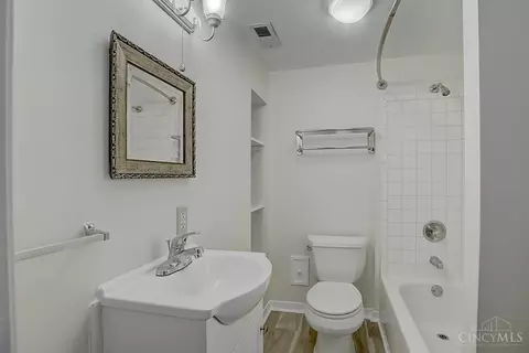 Bath - 219 Seventieth St, Cincinnati, OH 45216 photo 1 of 3