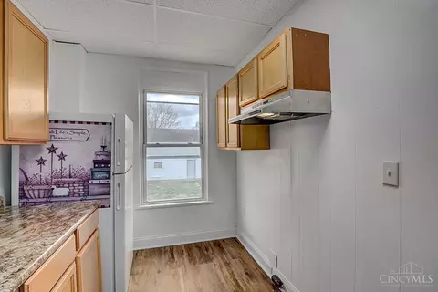 Kitchen - 219 Seventieth St, Cincinnati, OH 45216 photo 3 of 3