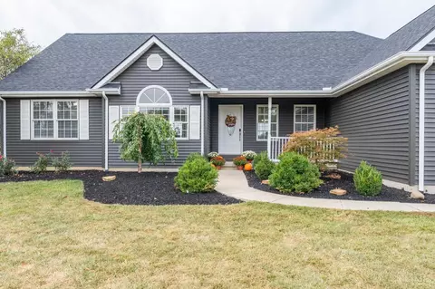 392 Romans Rd, New Vienna, OH 45159