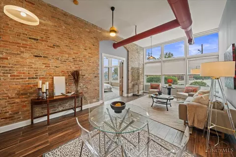 2152 Gilbert Ave, Cincinnati, OH 45206