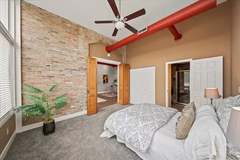 Bedroom - 2152 Gilbert Ave, Cincinnati, OH 45206 photo 2 of 4
