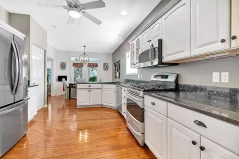 7710 Crystal Cove Pointe, Hamilton Township, OH 45039 photo 3