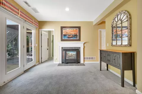 7710 Crystal Cove Pointe, Hamilton Township, OH 45039 photo 15