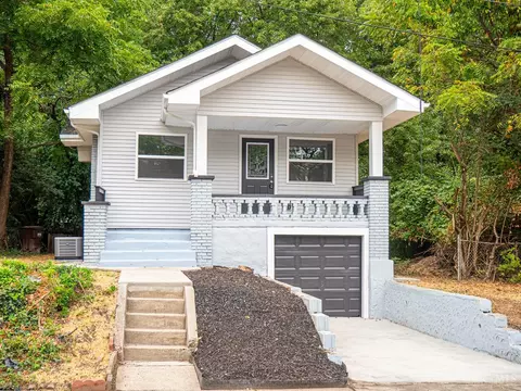 6025 Mayflower Ave, Golf Manor, OH 45237