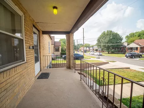 Exterior - 1277 Prospect Pl, Cincinnati, OH 45231 photo 2 of 5