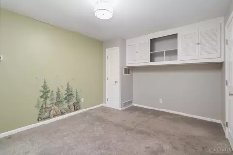 Bedroom - 63 Stillmeadow Dr, Cincinnati, OH 45245 photo 2 of 6