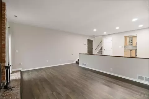 Living - 63 Stillmeadow Dr, Cincinnati, OH 45245 photo 6 of 7