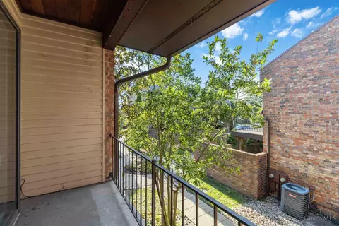 Exterior - 63 Stillmeadow Dr, Cincinnati, OH 45245 photo 3 of 6