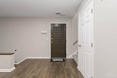 Entry Way - 63 Stillmeadow Dr, Cincinnati, OH 45245 photo 1 of 3