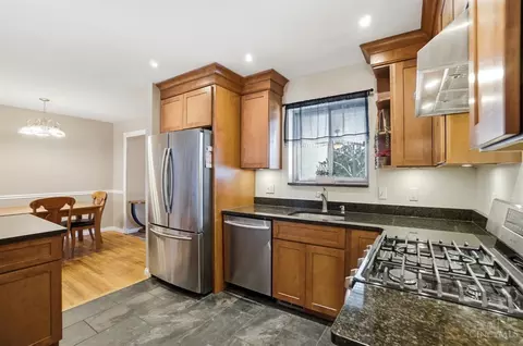 Kitchen - 107 Etta Ave, Harrison, OH 45030 photo 3 of 6