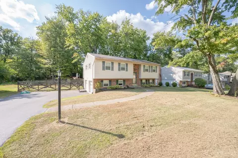 3963 Benjamin St, Cincinnati, OH 45245 photo 2