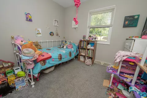 3963 Benjamin St, Cincinnati, OH 45245 photo 25