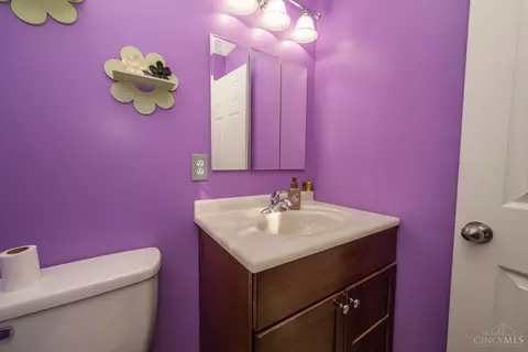 3963 Benjamin St, Cincinnati, OH 45245 photo 23