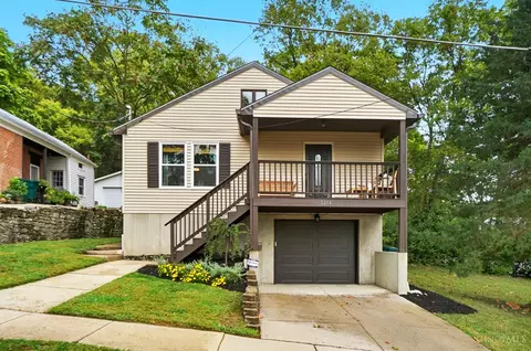 5214 Roanoke St, Cincinnati, OH 45227
