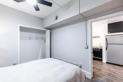 Bedroom - 720 Main St, Cincinnati, OH 45202 photo 2 of 3