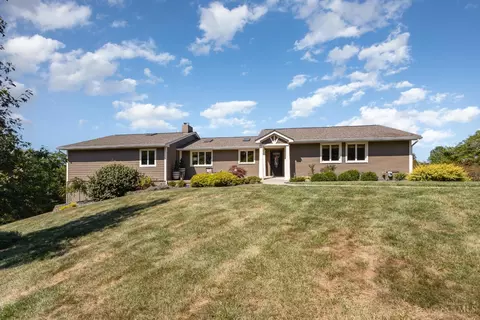 6942 St Rt 350, Aurora, IN 47001