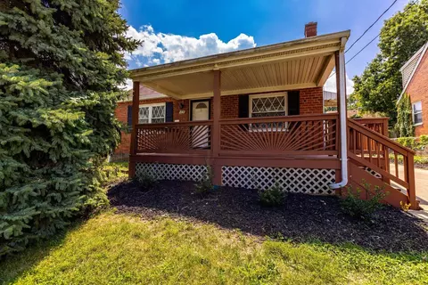 1637 Centerridge Ave, Cincinnati, OH 45231 photo 3