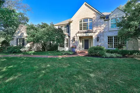 7600 Foxgate Ln, Cincinnati, OH 45243 photo 3